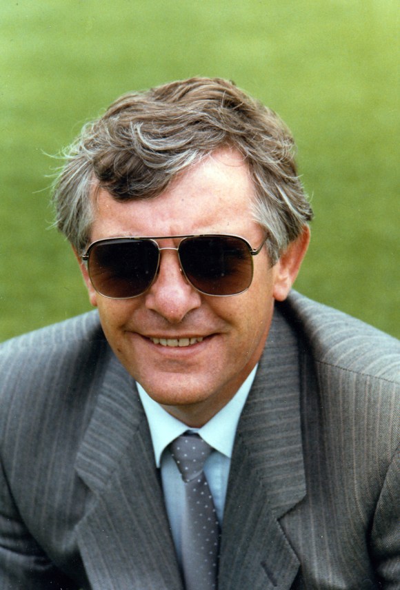 Cool shades for Mullery